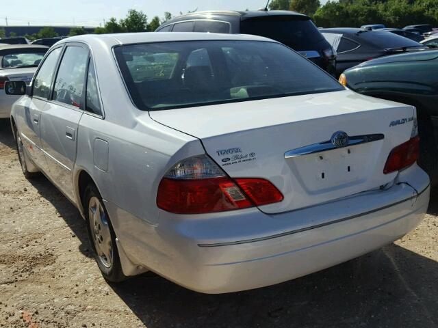 4T1BF28B44U342909 - 2004 TOYOTA AVALON XL WHITE photo 3