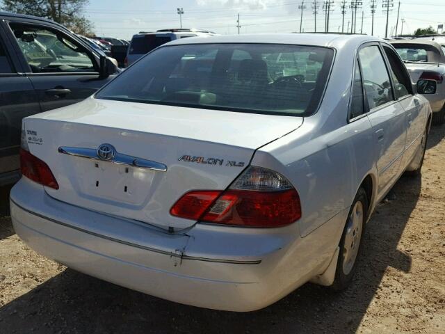 4T1BF28B44U342909 - 2004 TOYOTA AVALON XL WHITE photo 4