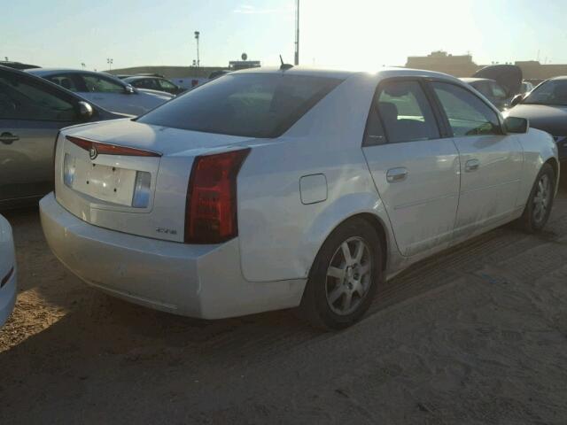 1G6DM56T050237392 - 2005 CADILLAC CTS WHITE photo 4