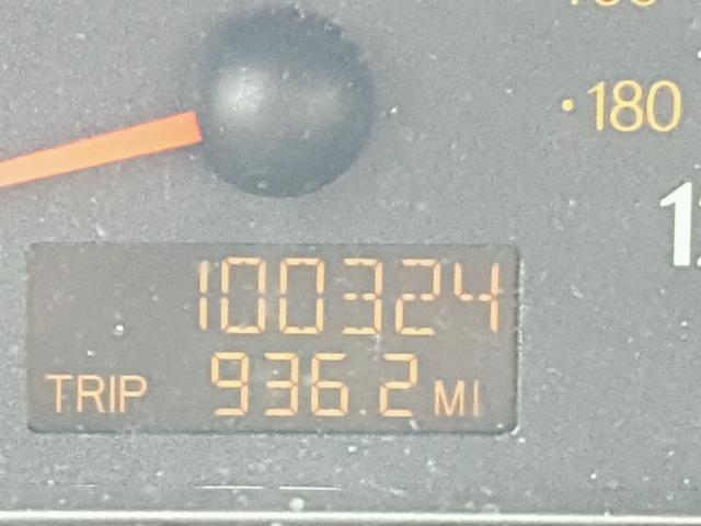 1G8AF52F34Z210816 - 2004 SATURN ION LEVEL SILVER photo 8