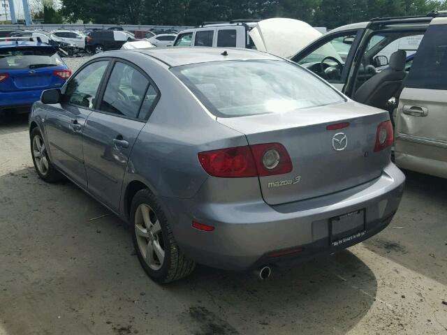 JM1BK32F151265422 - 2005 MAZDA 3 GRAY photo 3