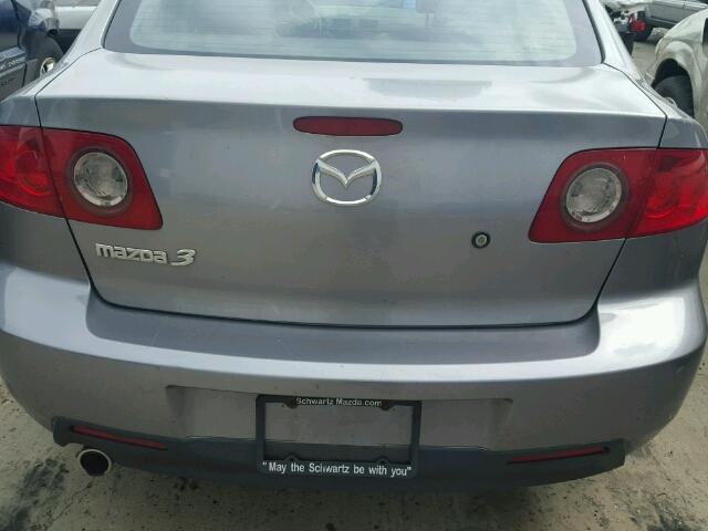 JM1BK32F151265422 - 2005 MAZDA 3 GRAY photo 9