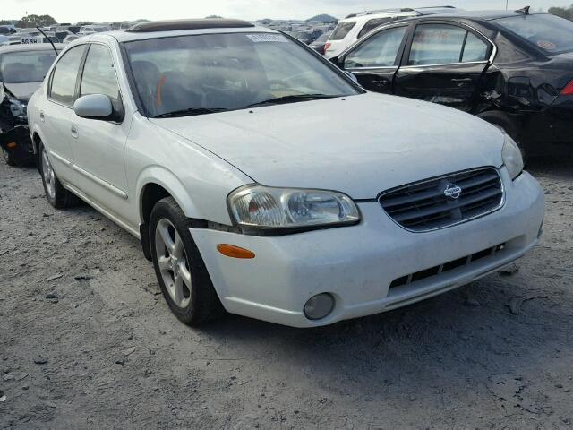 JN1CA31AX1T314194 - 2001 NISSAN MAXIMA GXE WHITE photo 1