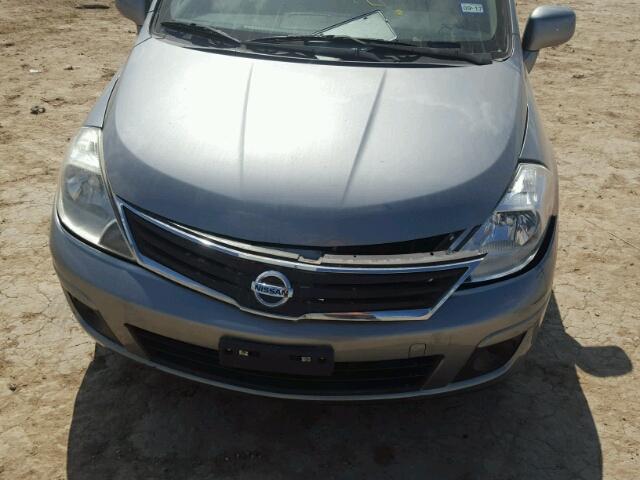 3N1BC1AP7AL406849 - 2010 NISSAN VERSA SILVER photo 7