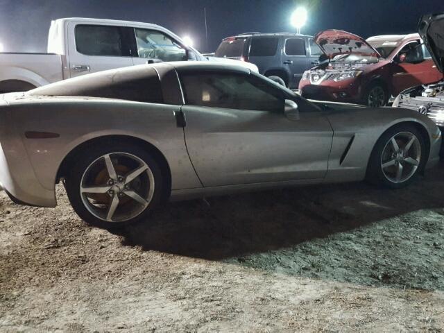 1G1YY24UX55118211 - 2005 CHEVROLET CORVETTE SILVER photo 9