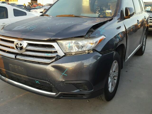 5TDZA3EH1DS035525 - 2013 TOYOTA HIGHLANDER CHARCOAL photo 9