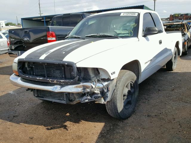 1B7GL22Y1XS100708 - 1999 DODGE DAKOTA WHITE photo 2