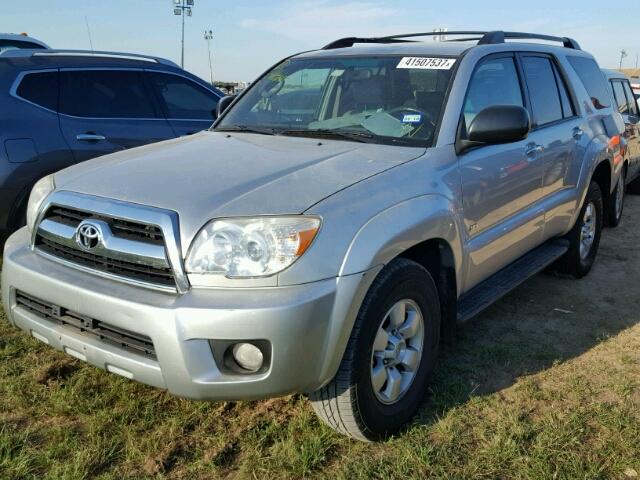 JTEZT14R260027010 - 2006 TOYOTA 4RUNNER SILVER photo 2