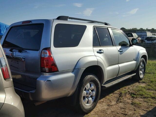 JTEZT14R260027010 - 2006 TOYOTA 4RUNNER SILVER photo 4