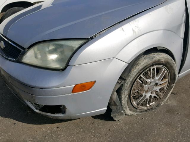 1FAFP31N97W244826 - 2007 FORD FOCUS ZX3 GRAY photo 9