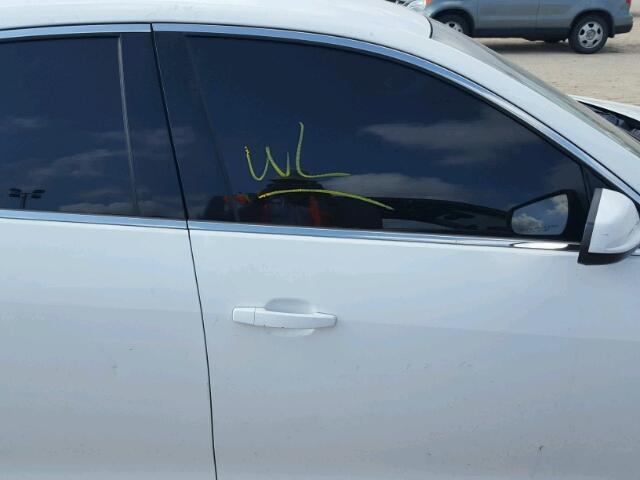 1G11D5RR6DF111638 - 2013 CHEVROLET MALIBU 1LT 白色 照片 9