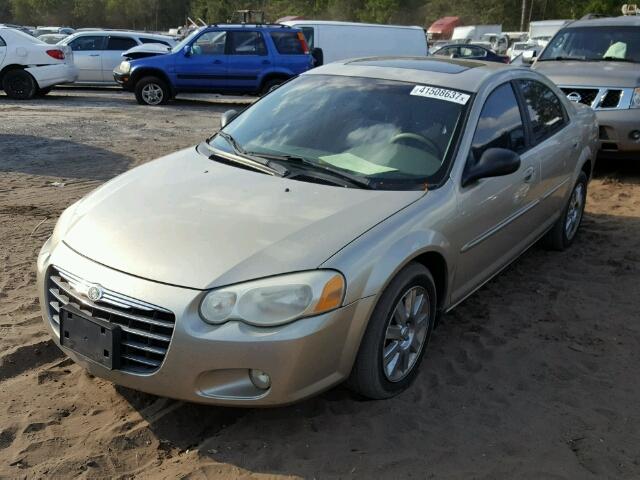 1C3EL66R75N688115 - 2005 CHRYSLER SEBRING LI CREAM photo 2