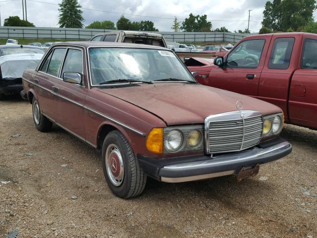 WDBAB23A6CB336855 - 1982 MERCEDES-BENZ 240 D MAROON photo 1