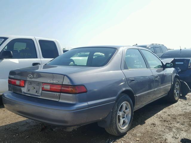 4T1BF22K9VU026416 - 1997 TOYOTA CAMRY LE A GRAY photo 4