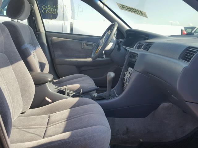 4T1BF22K9VU026416 - 1997 TOYOTA CAMRY LE A Сұр фото 5