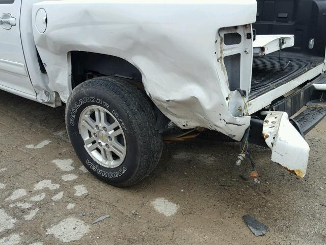 1GCHTCFE8B8106764 - 2011 CHEVROLET COLORADO L WHITE photo 9