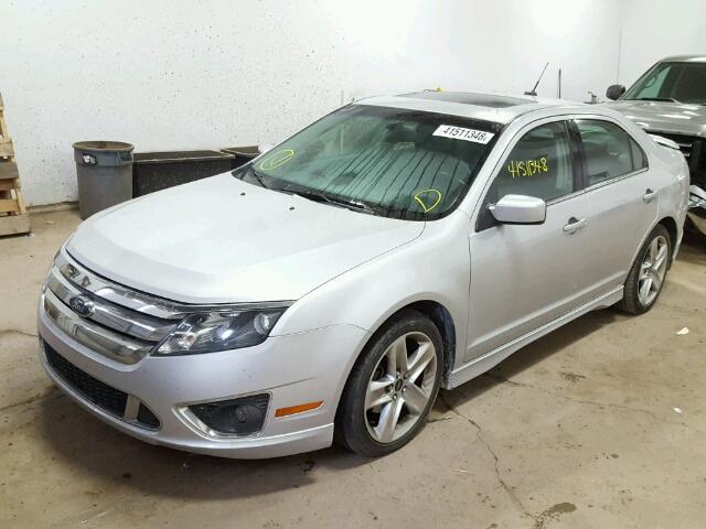 3FAHP0KC5AR220232 - 2010 FORD FUSION SPO SILVER photo 2