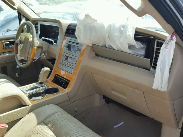 5LMFU27548LJ12220 - 2008 LINCOLN NAVIGATOR CREAM photo 5