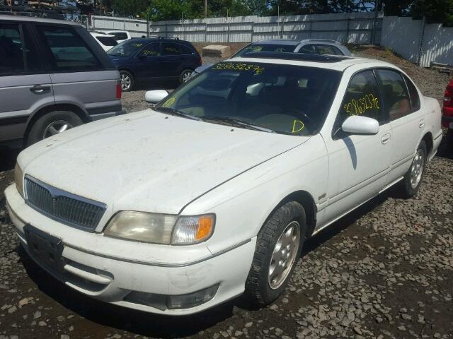 JNKCA21A2XT775730 - 1999 INFINITI I30 WHITE photo 2