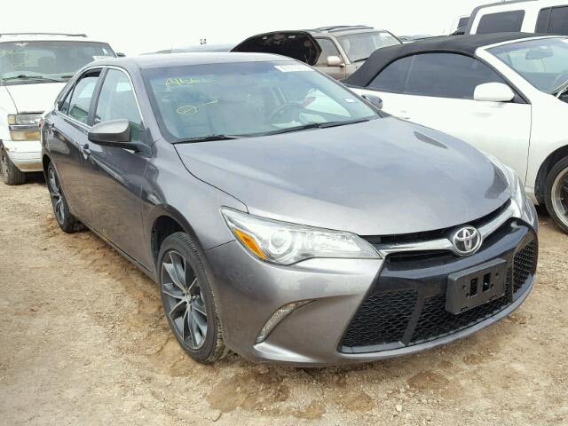 4T1BF1FK5HU294551 - 2017 TOYOTA CAMRY SILVER photo 1