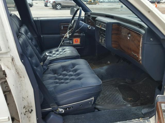 1G6DW51Y5KR735737 - 1989 CADILLAC BROUGHAM WHITE photo 5