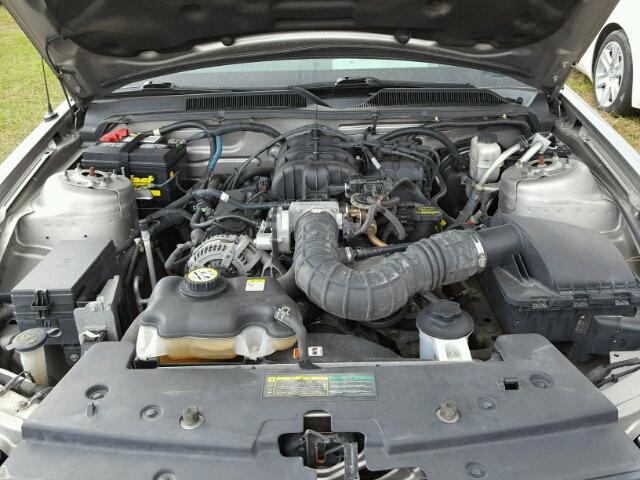 1ZVHT80N495121714 - 2009 FORD MUSTANG GRAY photo 7