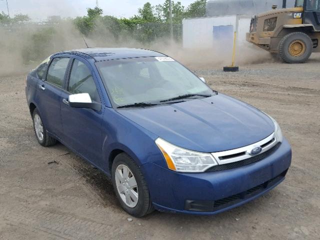 1FAHP34N68W240318 - 2008 FORD FOCUS S/SE BLUE photo 1