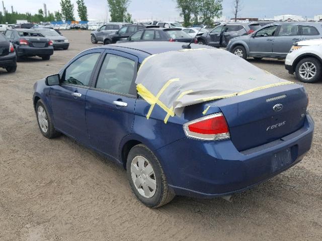 1FAHP34N68W240318 - 2008 FORD FOCUS S/SE BLUE photo 3