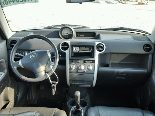 JTLKT334354005746 - 2005 TOYOTA SCION XB Boz foto 9