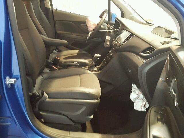 KL4CJESB0JB594997 - 2018 BUICK ENCORE PRE BLUE photo 5