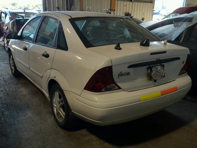 1FAFP34P11W300715 - 2001 FORD FOCUS SE WHITE photo 3