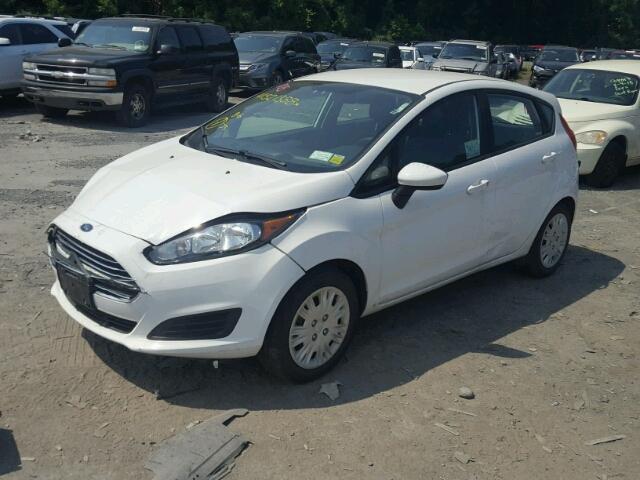 3FADP4TJXGM170601 - 2016 FORD FIESTA S WHITE photo 2