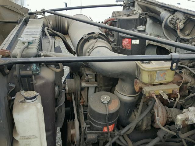 1FDNK74P4JVA45751 - 1988 FORD F700 F WHITE photo 7