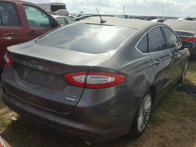 3FA6P0HD7FR292645 - 2015 FORD FUSION SE GRAY photo 4