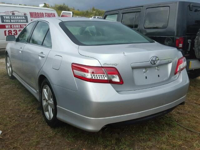 4T1BF3EK1BU232309 - 2011 TOYOTA CAMRY SILVER photo 3