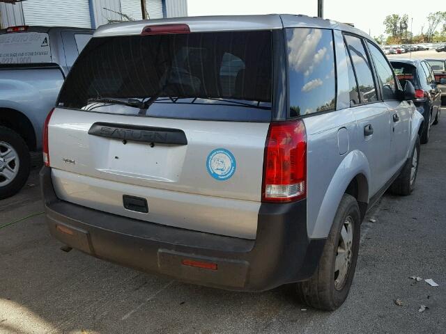 5GZCZ23D94S872702 - 2004 SATURN VUE SILVER photo 4