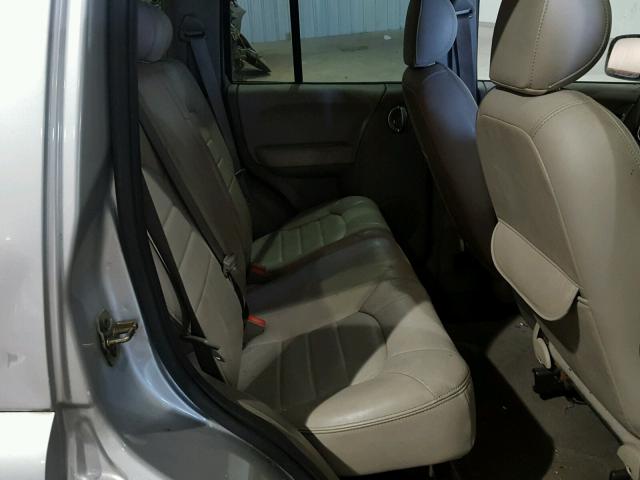 1J4GL38K23W505885 - 2003 JEEP LIBERTY RE SILVER photo 6