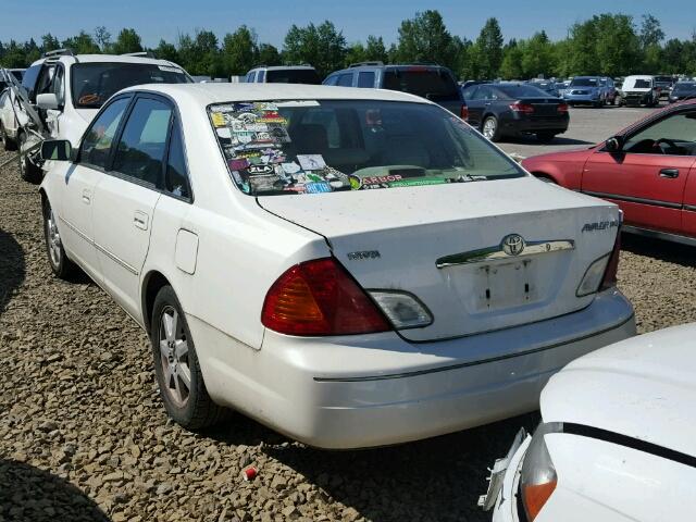 4T1BF28BXYU015159 - 2000 TOYOTA AVALON WHITE photo 3