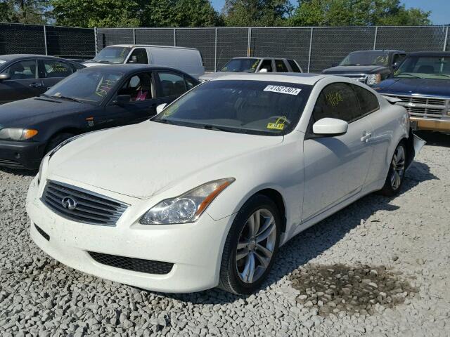 JNKCV64E98M118316 - 2008 INFINITI G37 BASE WHITE photo 2