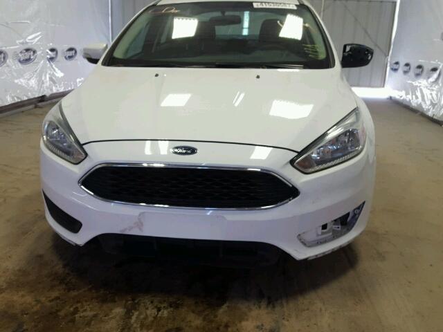 1FADP3F29FL270221 - 2015 FORD FOCUS WHITE photo 9