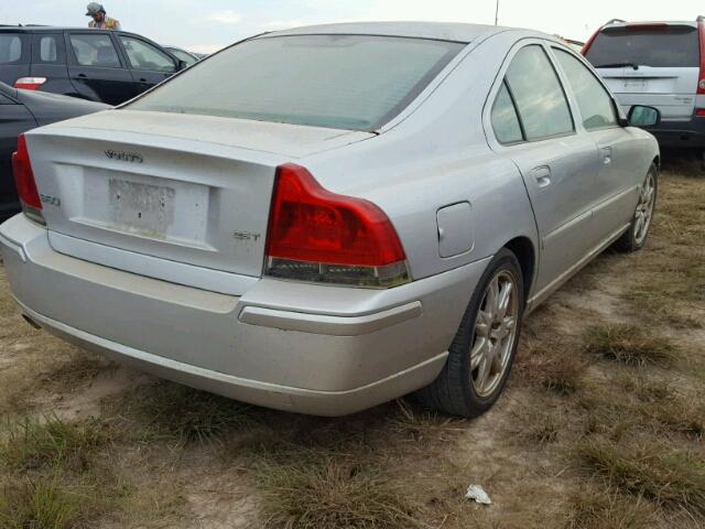 YV1RS592952466941 - 2005 VOLVO S60 SILVER photo 4