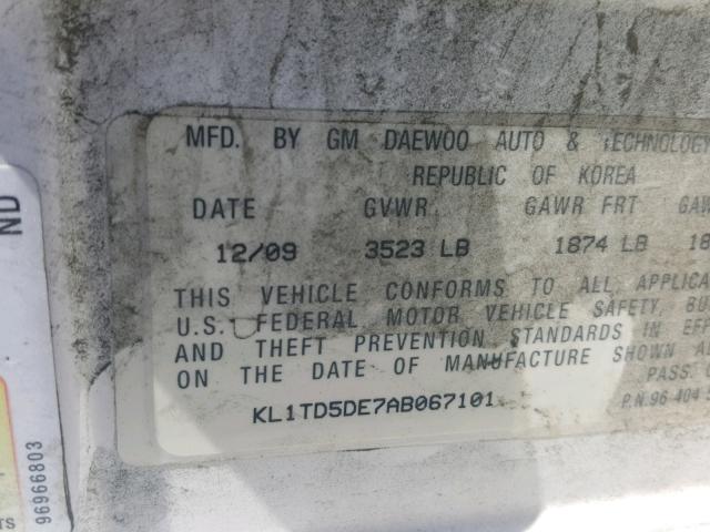KL1TD5DE7AB067101 - 2010 CHEVROLET AVEO LS WHITE photo 10