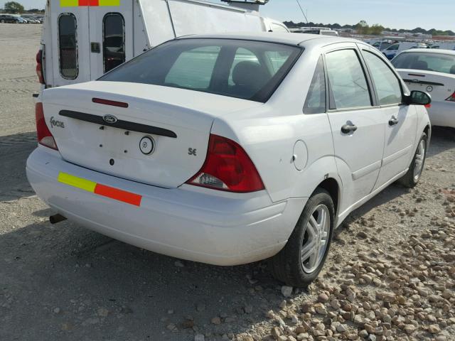 1FAFP34P42W120694 - 2002 FORD FOCUS SE WHITE photo 4