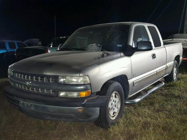 2GCEC19V321231192 - 2002 CHEVROLET SILVERADO BEIGE photo 2