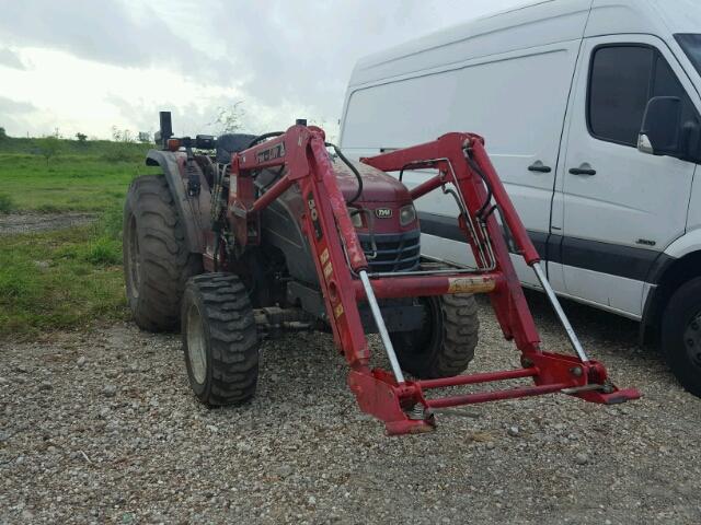 40NCX110079 - 2009 TRAC TRACTOR BURGUNDY photo 1