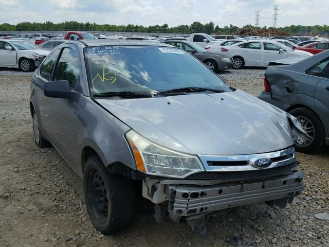 1FAHP32N38W175768 - 2008 FORD FOCUS S/SE GRAY photo 1