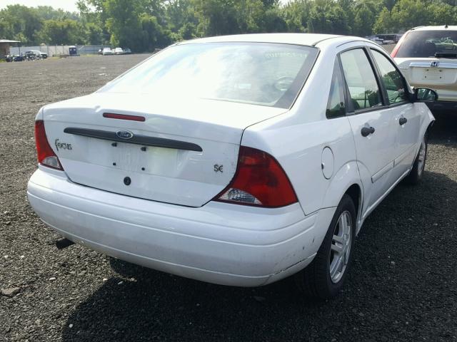 1FAFP34343W301583 - 2003 FORD FOCUS SE C WHITE photo 4