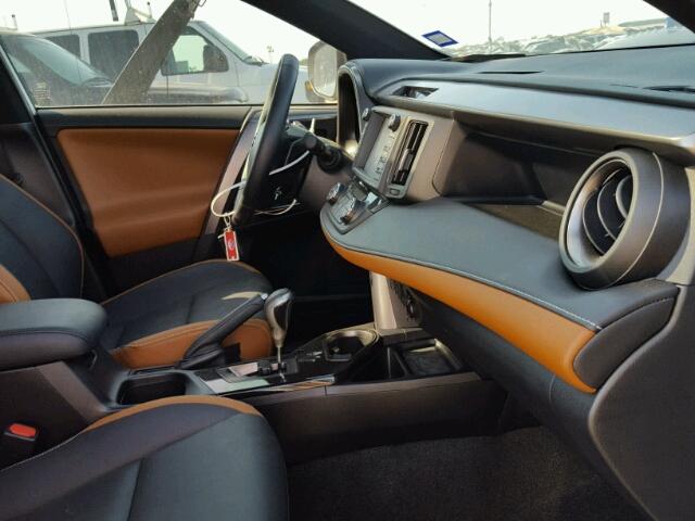 JTMNFREV7GJ079071 - 2016 TOYOTA RAV4 白色 照片 5