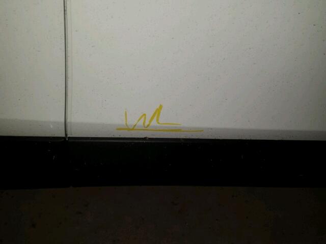 JTMNFREV7GJ079071 - 2016 TOYOTA RAV4 白色 照片 9