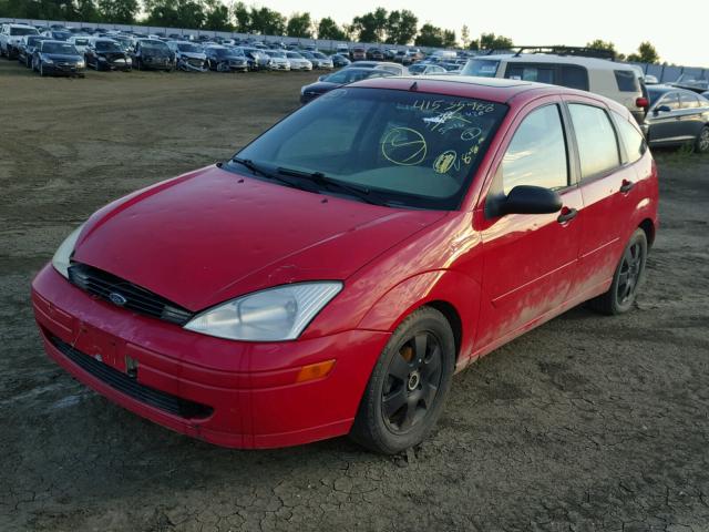 3FAFP37322R223544 - 2002 FORD FOCUS ZX5 RED photo 2